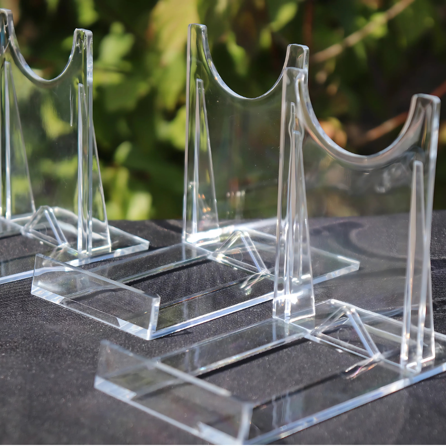 Acrylic Plate Stands